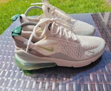 Nike  Air 270
