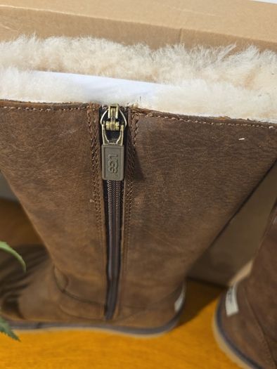 Ugg brown leather boots UK 2