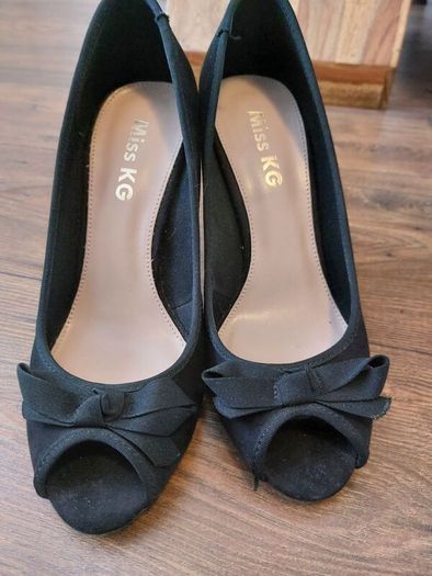 Miss KG- uk7