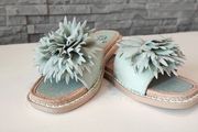 Pom Pom  Sliders