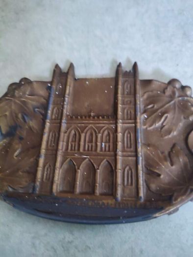 Made In France P Depose Cooper Effect Noter Dame Canada Souvenir Ashtray