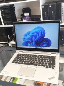 Lenovo Yoga 370 13,3 " Intel i5-7300U 2,60GHz 512GB SSD 8GB RAM Windows 11 Pro (Touchscreen) Convertible