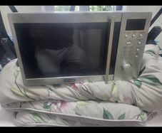 microwave oven