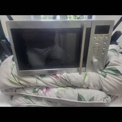 microwave oven