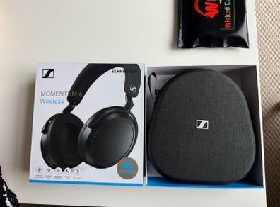 Sennheiser Momentum 4