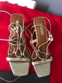Ladies gold shoes size 4
