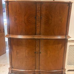 Drinks/Cocktail Cabinet
