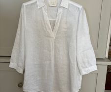 Qui designer brand Snow White linen blouse with three quarter length sleeves BRAND NEW