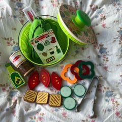 Melissa & Doug Salad Spinner