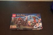 Lego Harry Potter Hogwarts Carriage and Thestrals 76400