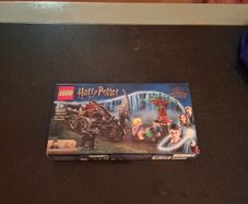 Lego Harry Potter Hogwarts Carriage and Thestrals 76400