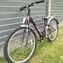 Girls 24 inch City Bike Image 3