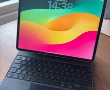 iPad Pro 13 M1 with Magic Keyboard & Pencil