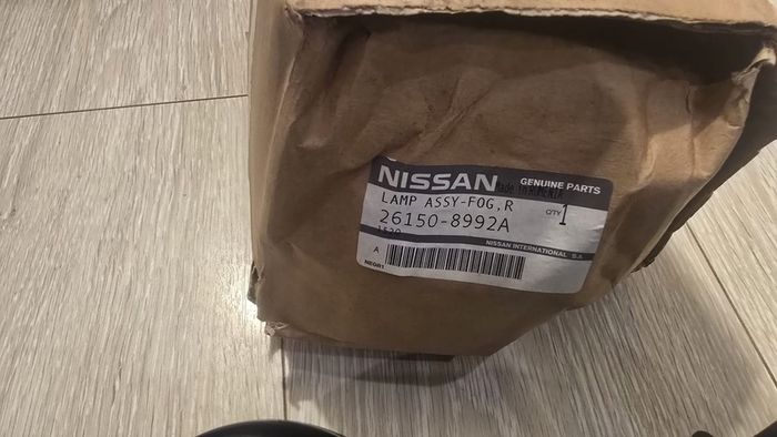 nissan qashqai  /xtrail fog light new pair