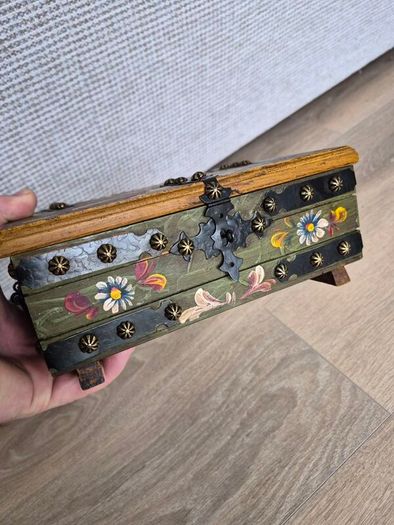 Hand paint Storage/Jewelry Box