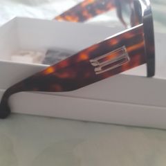 Sunglasses. Victoria Beckham