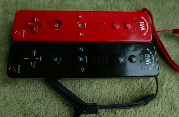 Nintendo Wii Official Remotes (25 each)