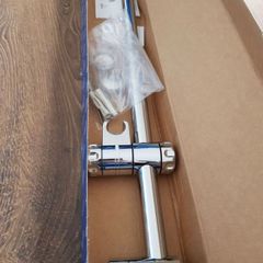 Grohe Shower rail and Grohe shower head