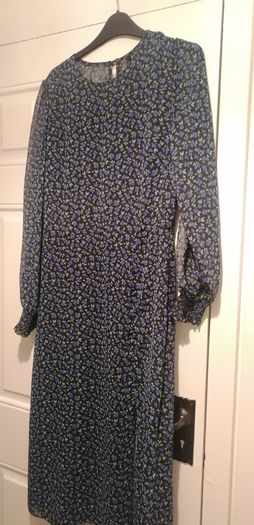 dress size 12 elasticated back slight slit