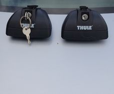 Thule  roof feet x2 with key 753 used