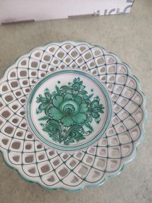Majolica HANGING WALL Plate Slovenska Majolika hand painted plate