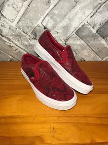 Vans Off The Wall Red Snakeskin Pattern Girls Unisex Laceless Slip On Trainers UK2.5 EUR34.5