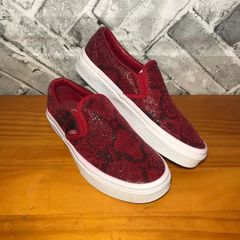 Vans Off The Wall Red Snakeskin Pattern Girls Unisex Laceless Slip On Trainers UK2.5 EUR34.5