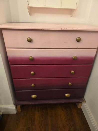 chest of drawers