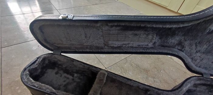 Banjo hard case gig bag - black (fits 19 fret banjos perfectly)