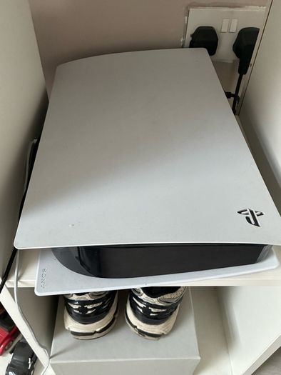 Ps5 digital edition & gaming monitor