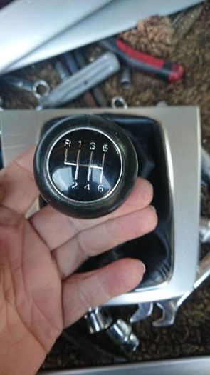 Audi a4 b6 b7 double din climate control unit. a4 b7 estate saloon bumpers 2.0tdi injectors engine parts breaking glove box sat nav radio cd player armrest