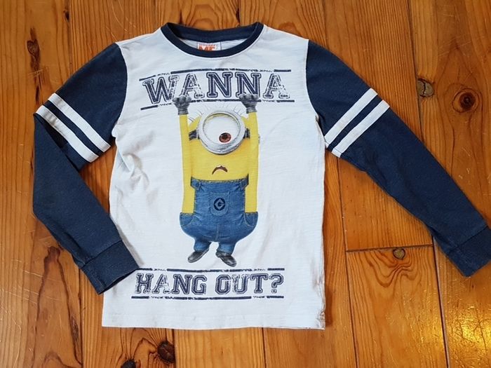 Age 7 Official Minions Top
