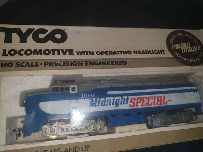 Vintage Tyco Midnight Special Dieisel Locomotive #1060
