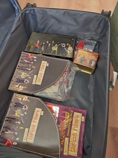 Horrible Histories Magazines - large collection
