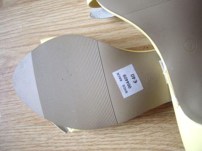 Brand new lovely  yellow summer shoes