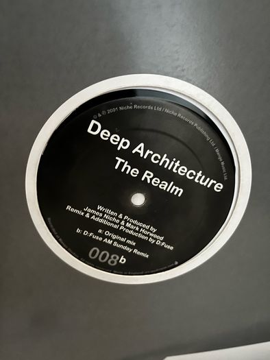 25e-80e \\ House ,deep house , trance 12" vinyl