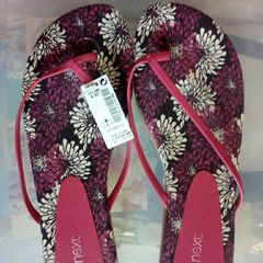 BNWT Pink LEATHER Strap flipflops