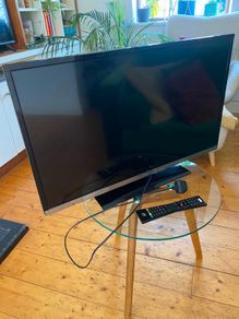 32'' TV with DVD Player