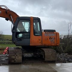 Hitachi 130 lcn