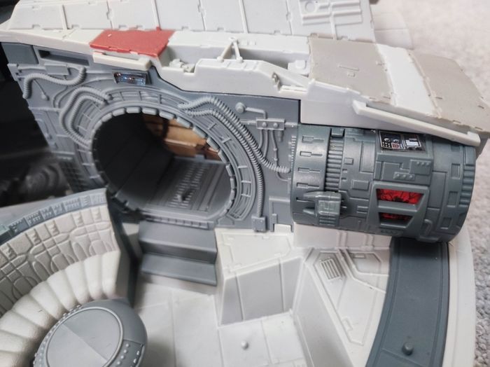 Millennium falcon