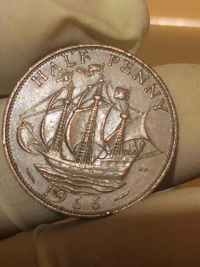 Elizabeth Halfpenny  x28 Pictures of each coin