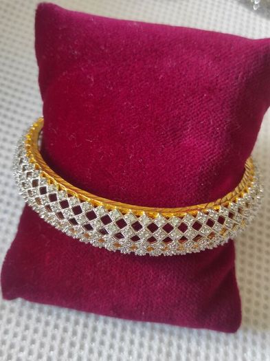 bangle