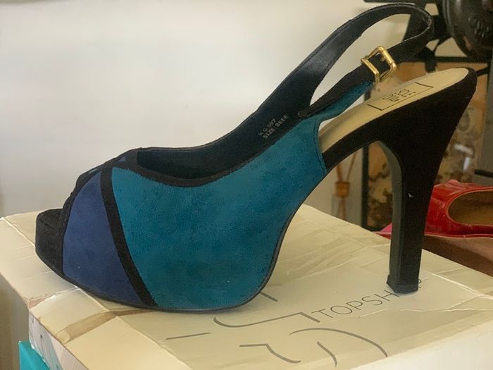 8 Pairs of Heels - size 9