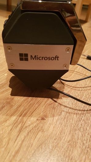 Microsoft bloetooth headphones