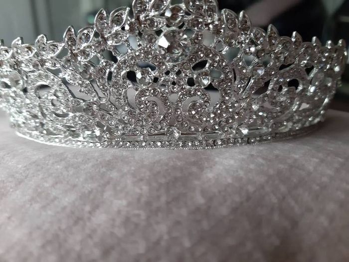 Bride's Crystal Head Piece