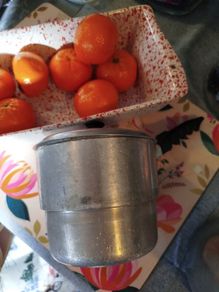 Vintage pots x 2