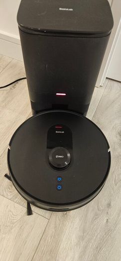 Robot vacuum cleaner