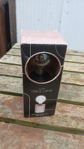 Table lamp