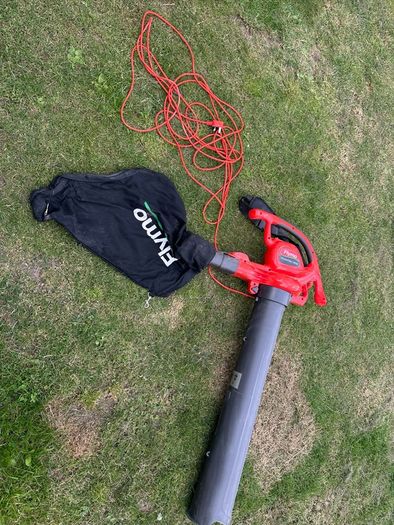 Flymo Powervac 3000 leaf blower and Vacuum