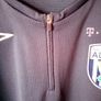 NEW. West Bromwich Albion training top, polo shirt. 06/07. Vintage 2006-07 UNWORN NEW WITH TAG . Size L Large. genuine Umbro WBA football training polo shirt top baggies premiership. Image 9